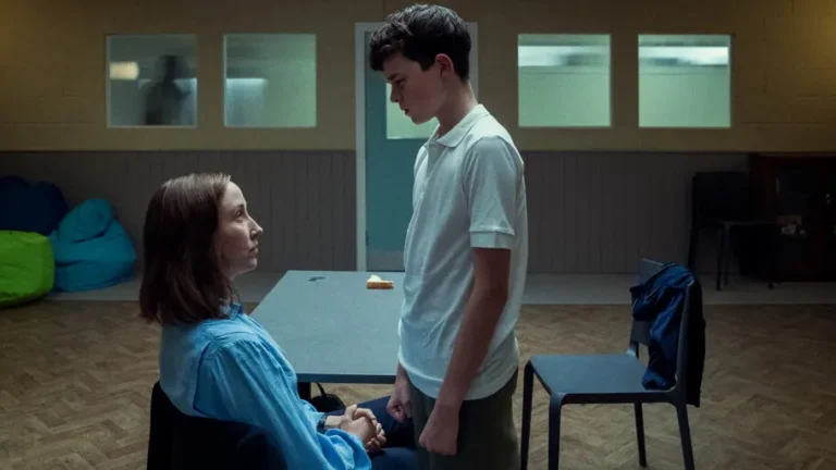 ‘Adolescencia’ es una miniserie que no da pausa en el caos