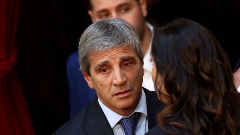 Déficit cambiario: se fueron US$ 11.656 millones en 10 meses y marzo fue récord