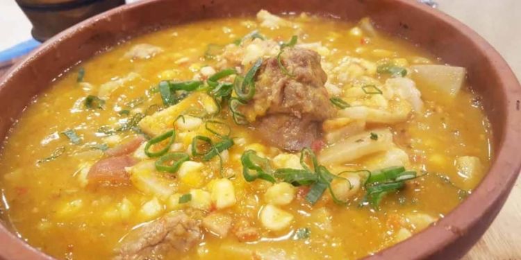 Scout Laguna de Monte está tomando pedidos para su ‘locro del 25 de Mayo’. Calculan vender 300 kilos