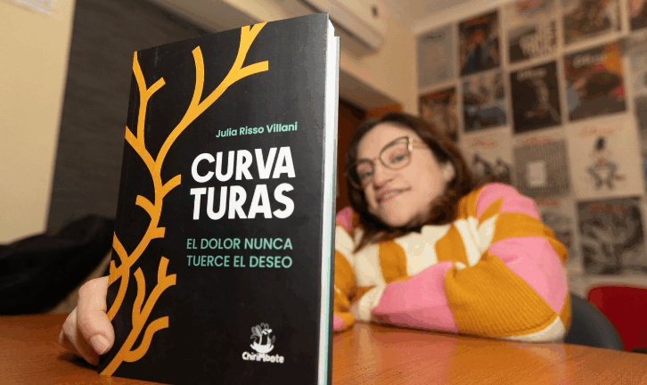 Reconocimiento Julia Risso Villani por su libro «Curvaturas»