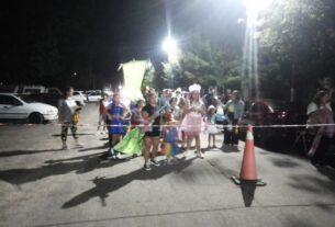 Batucada de Abbott en el Carnaval de Abbott